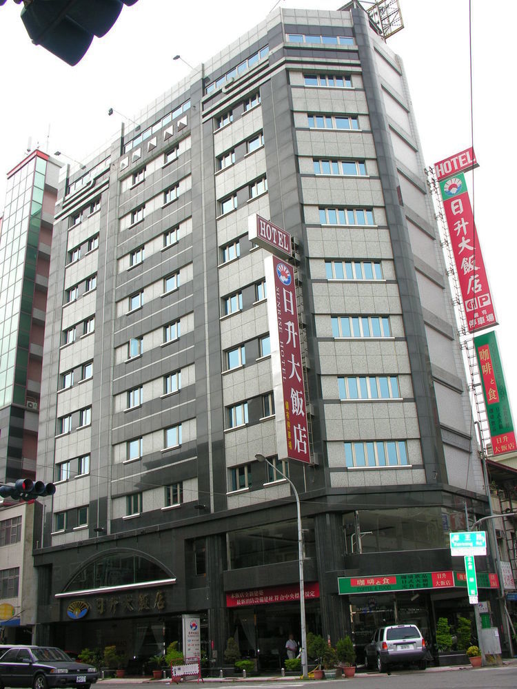 Sunrise Hotel Tainan Extérieur photo