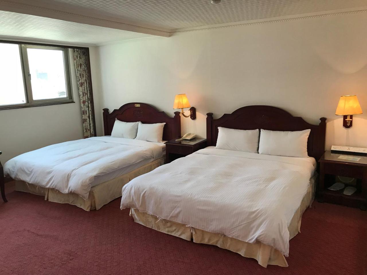 Sunrise Hotel Tainan Extérieur photo